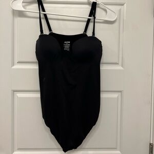 SKIMS THONG BODYSUIT